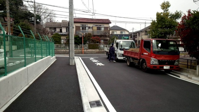 アルベリ綱島工場前売店の行き方2