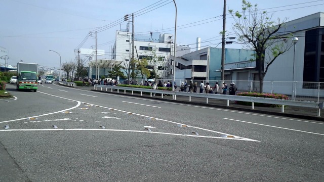 重慶飯店の行列2